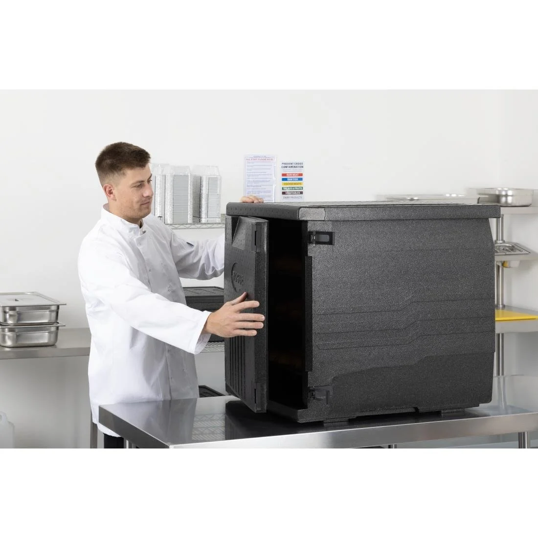 Vogue Insulated  EPP Food Transport Box 126Ltr Patisserie Tray Size - Image 8