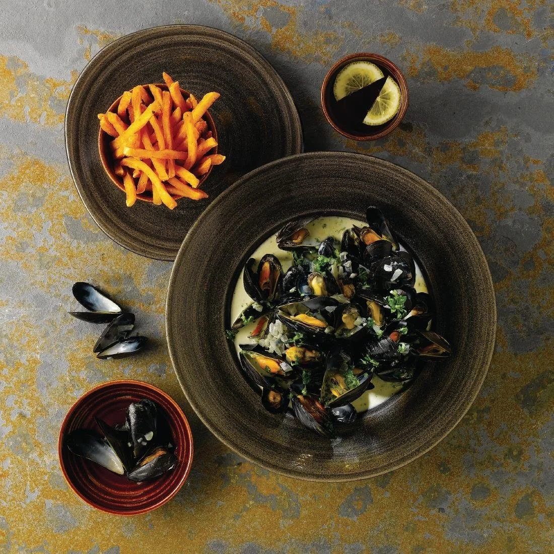 Churchill Stonecast Patina Round Trace Plates Iron Black 186mm (12 Pack) - Image 2