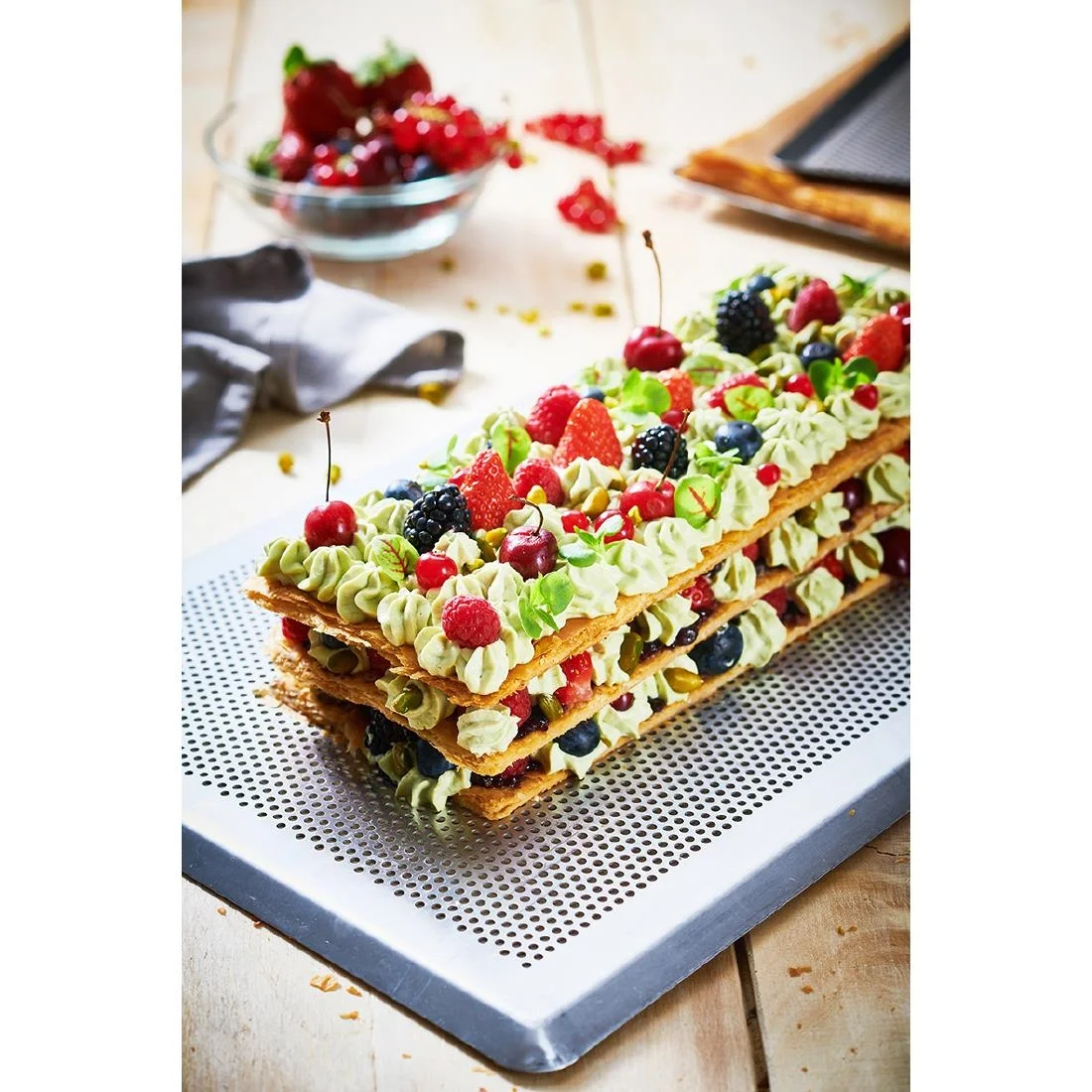 De Buyer Perforated Baking Tray 400x300mm - Image 5