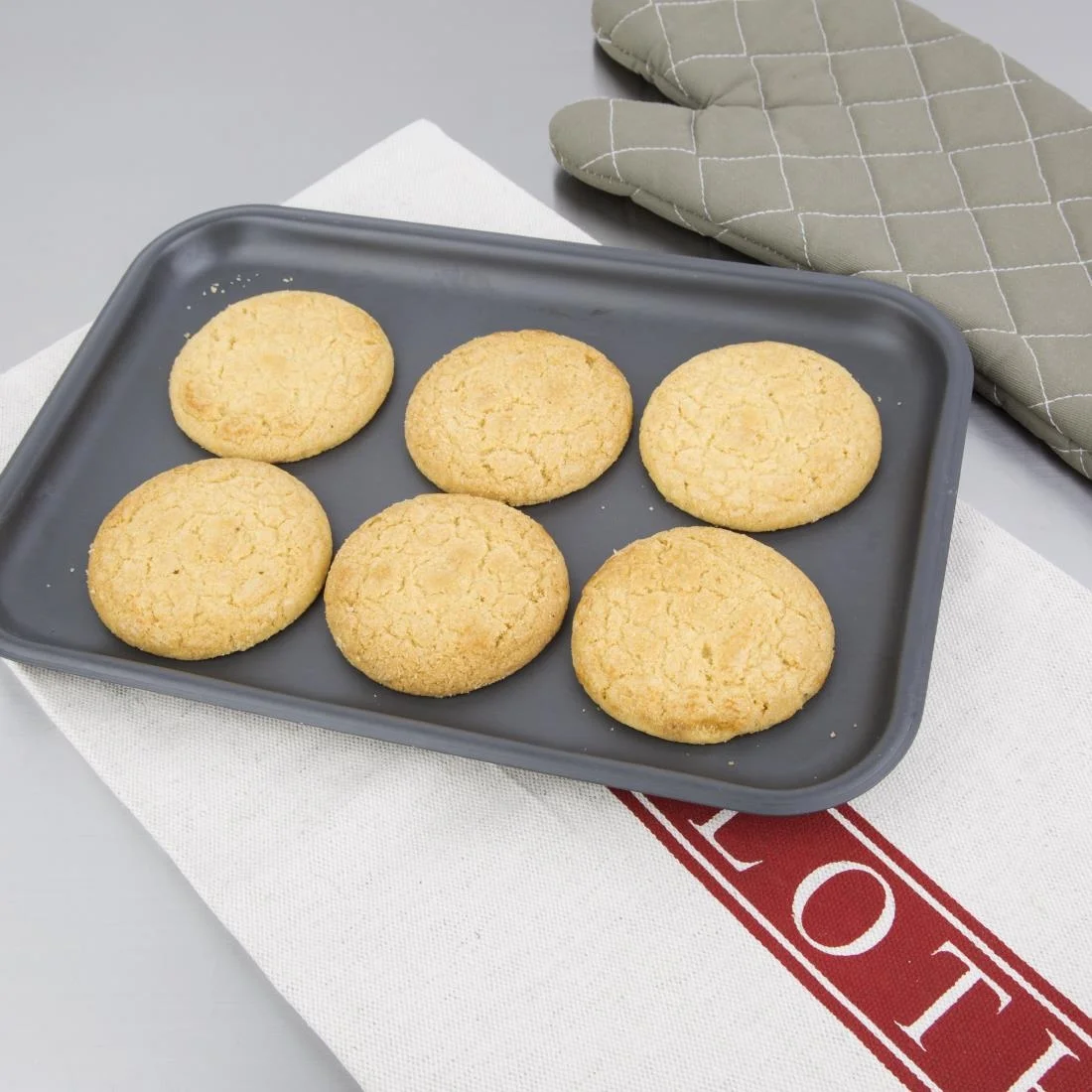 Vogue Hotel Oven Cloth - Image 4