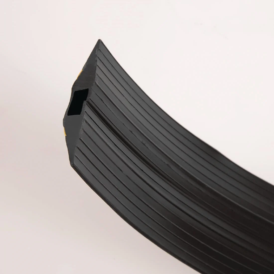 COBA CablePro GP Cable Protector Black and Yellow 3m - Image 2