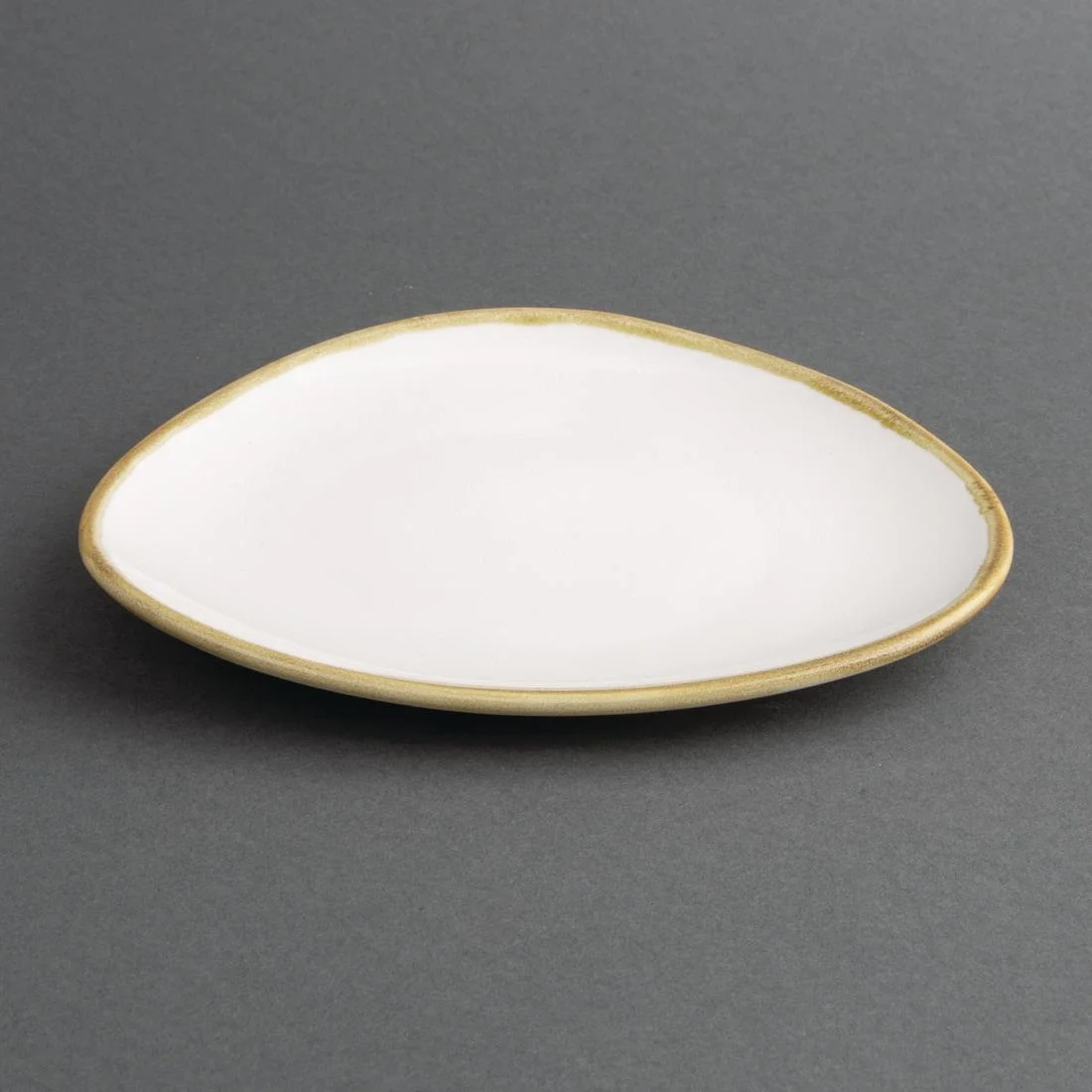 Olympia Kiln Triangular Plates Chalk 165mm (6 Pack) - Image 6