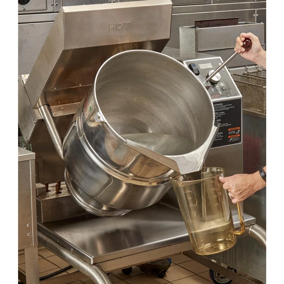 Cambro High Heat Measuring Jug 3.8Ltr - Image 6