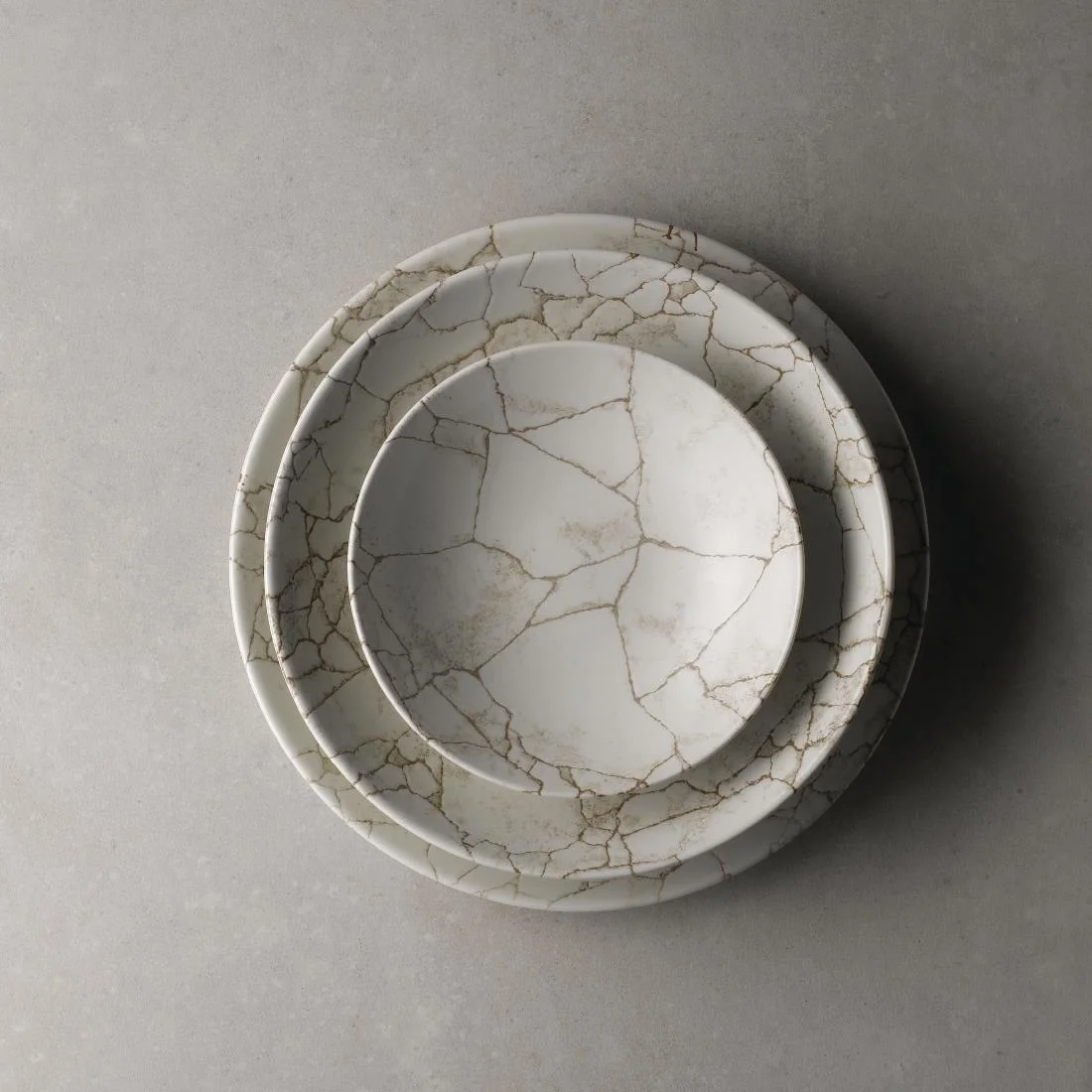 Studio Prints Kintsugi Agate Grey Coupe Plates 288mm (12 Pack) - Image 3