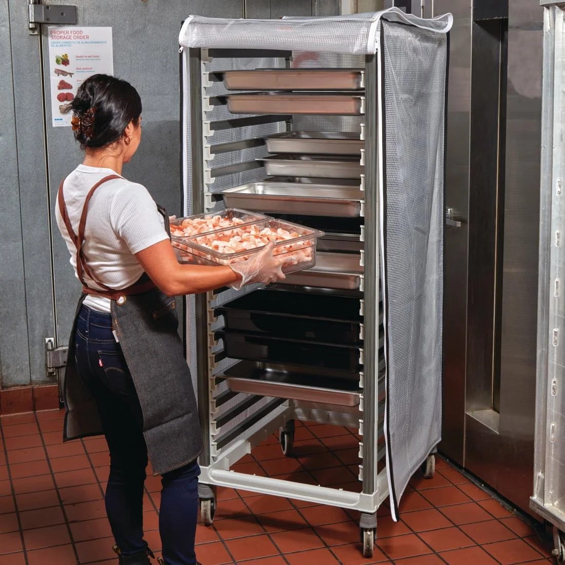 Cambro 2/1 Gastronorm Trolley 36 Tray Capacity Tall - Image 3
