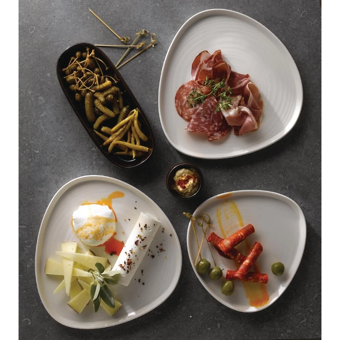 Churchill White Triangle Walled Chef Plates 260mm (6 Pack) - Image 3