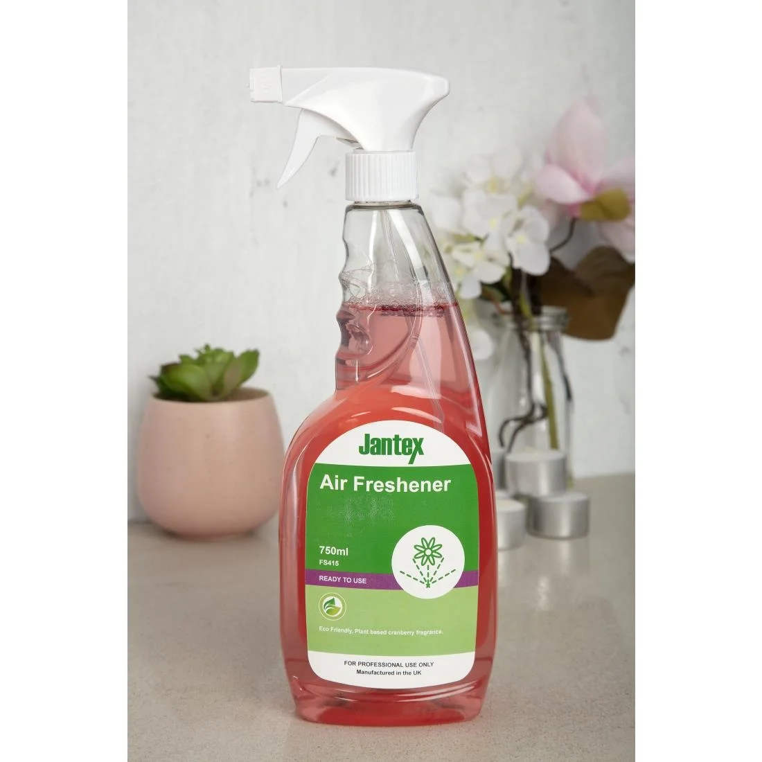 Jantex Green Air Freshener Cranberry Ready To Use 750ml - Image 5