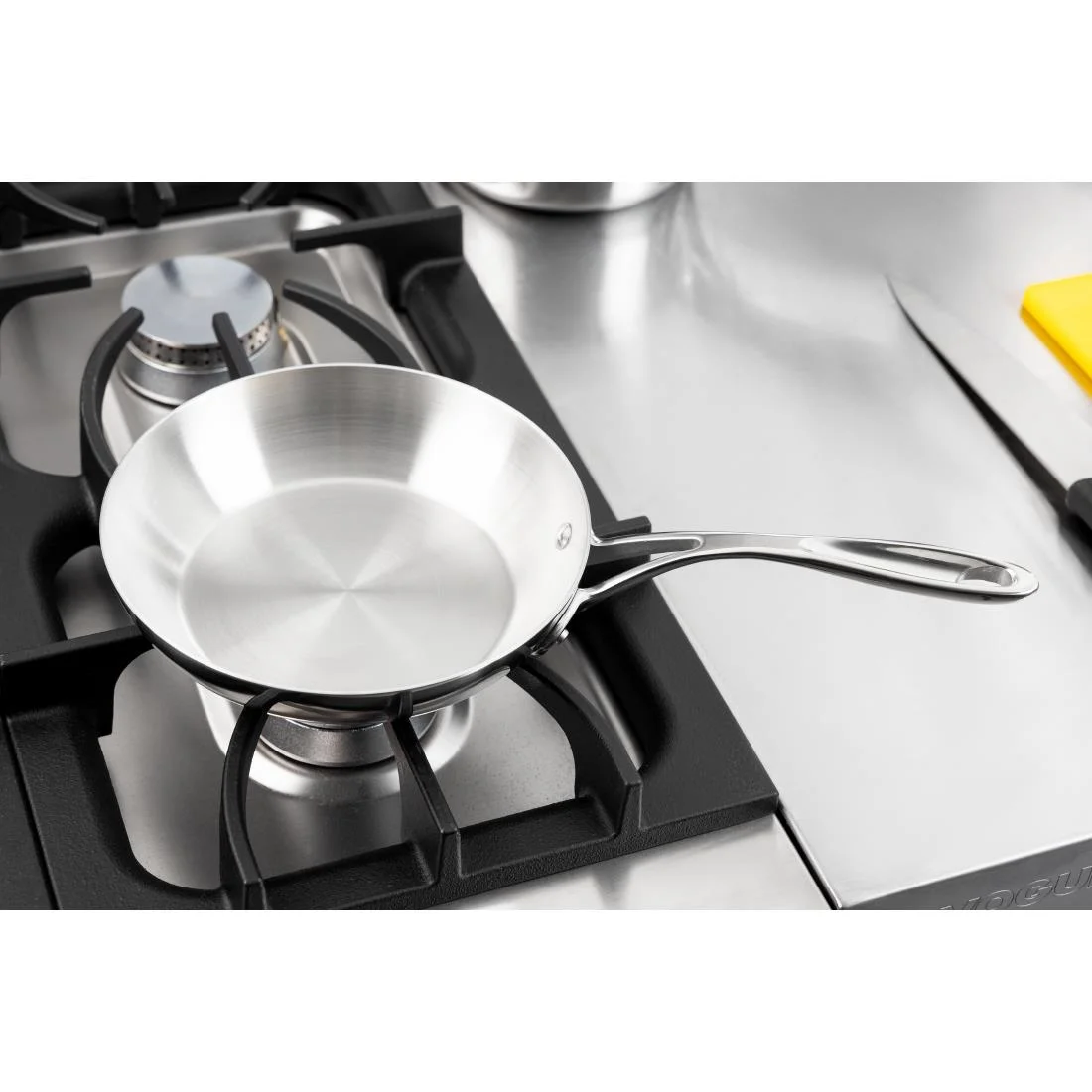 Vogue Stainless Steel and Aluminium Tri-Wall Frying Pan 20cm - Image 7