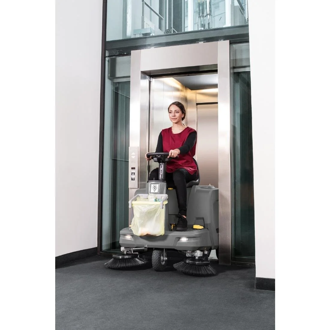 Karcher Vacuum Sweeper KM 85/50 R BP - Image 7