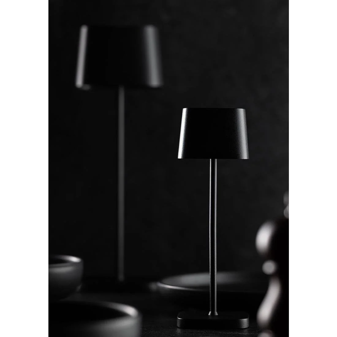 Utopia Montego Micro LED Cordless Table Lamp 200mm Black (6 Pack) - Image 6