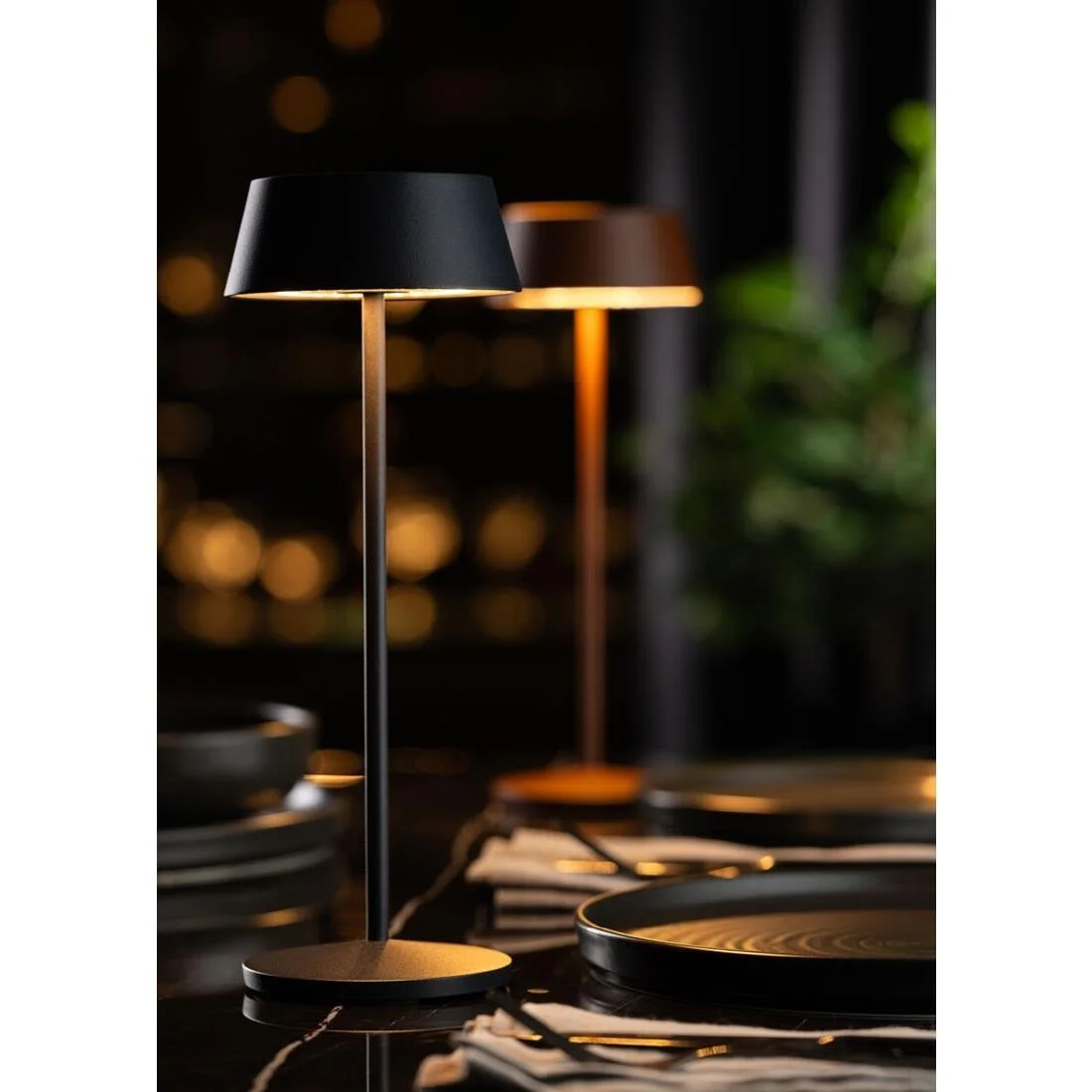 Utopia Martinique LED Cordless Table Lamp 300mm Black (6 Pack) - Image 2