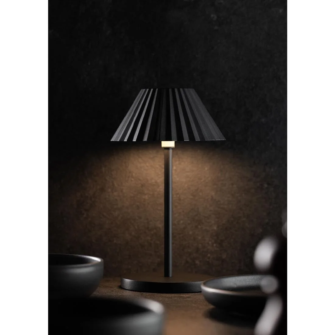 Utopia Aruba LED Cordless Table Lamp 230mm Black (6 Pack) - Image 3