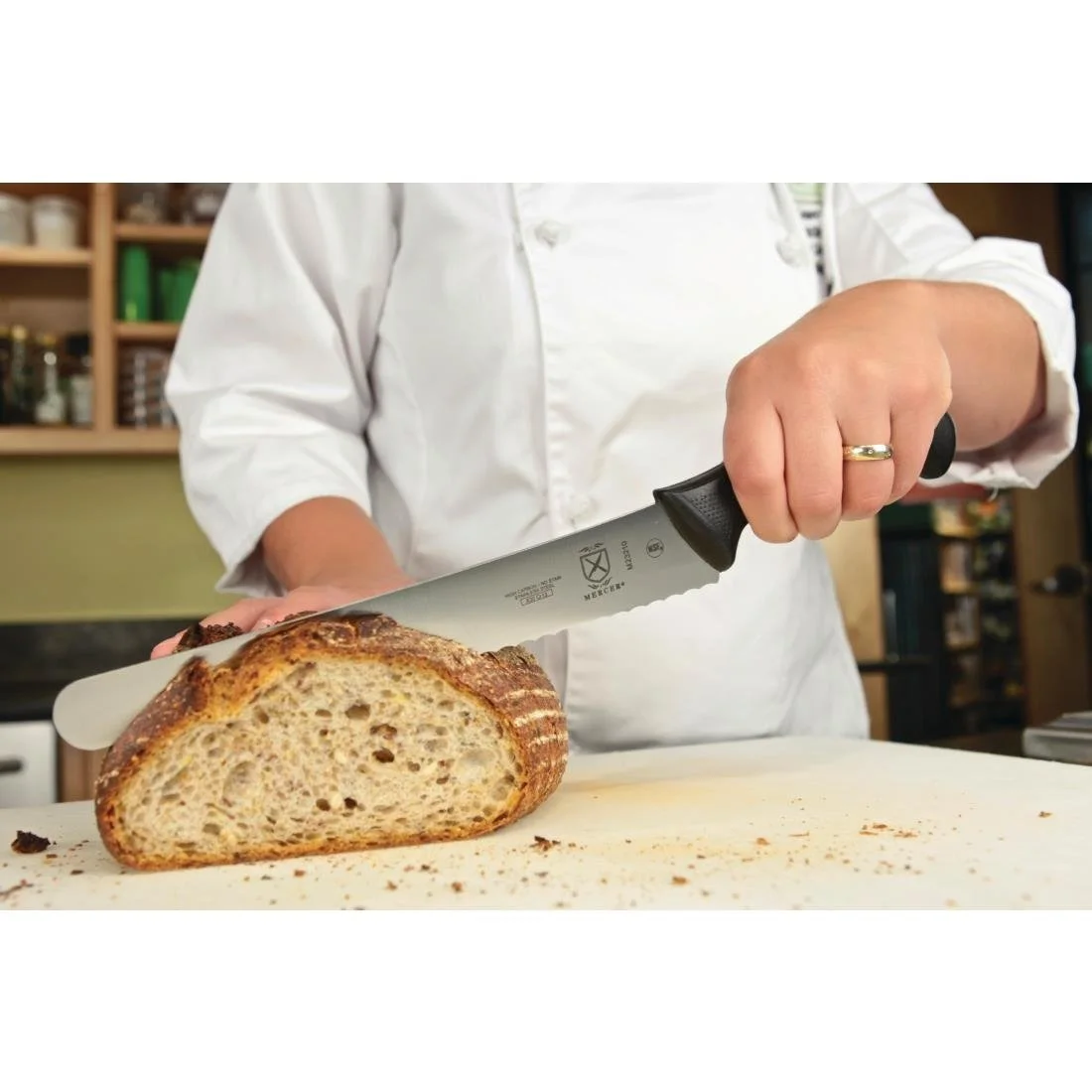 Mercer Culinary Millennia Wide Bread Knife Black 25.4cm - Image 3
