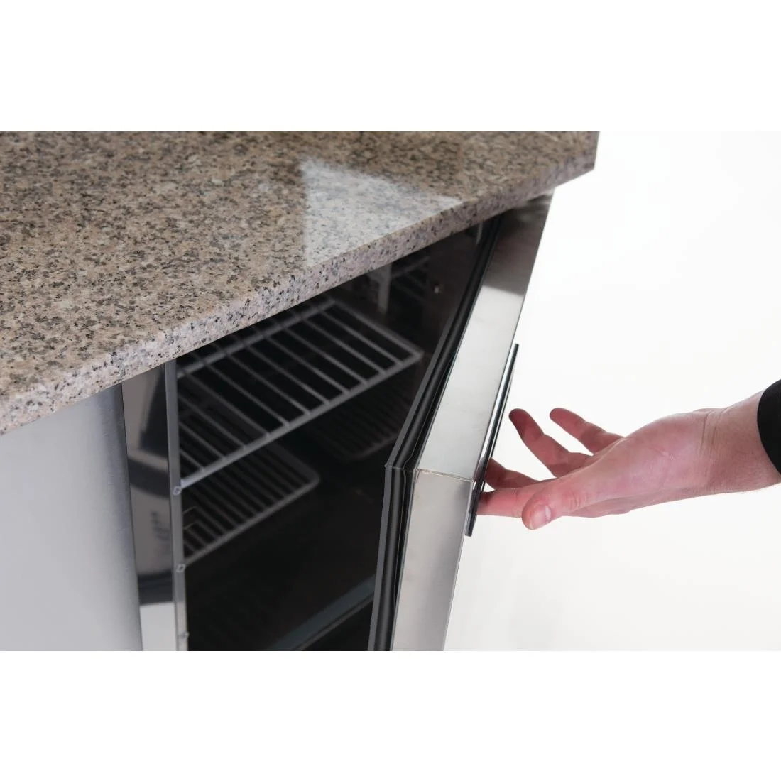 Polar Refrigerated Pizza and Salad Prep Counter 368Ltr - Image 4