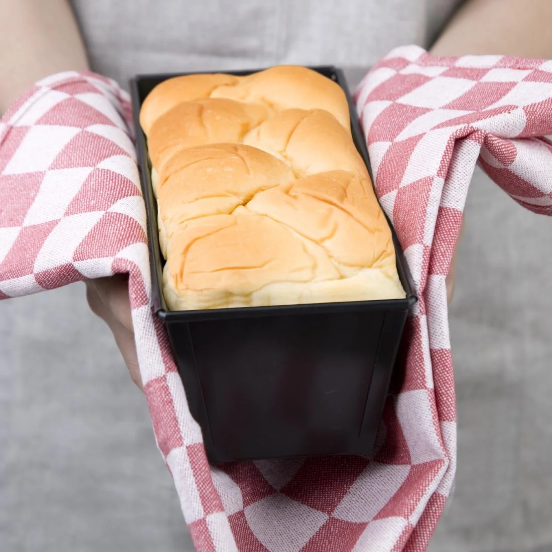 Vogue 2lb Non-Stick Loaf Tin 8x25x10cm - Image 7