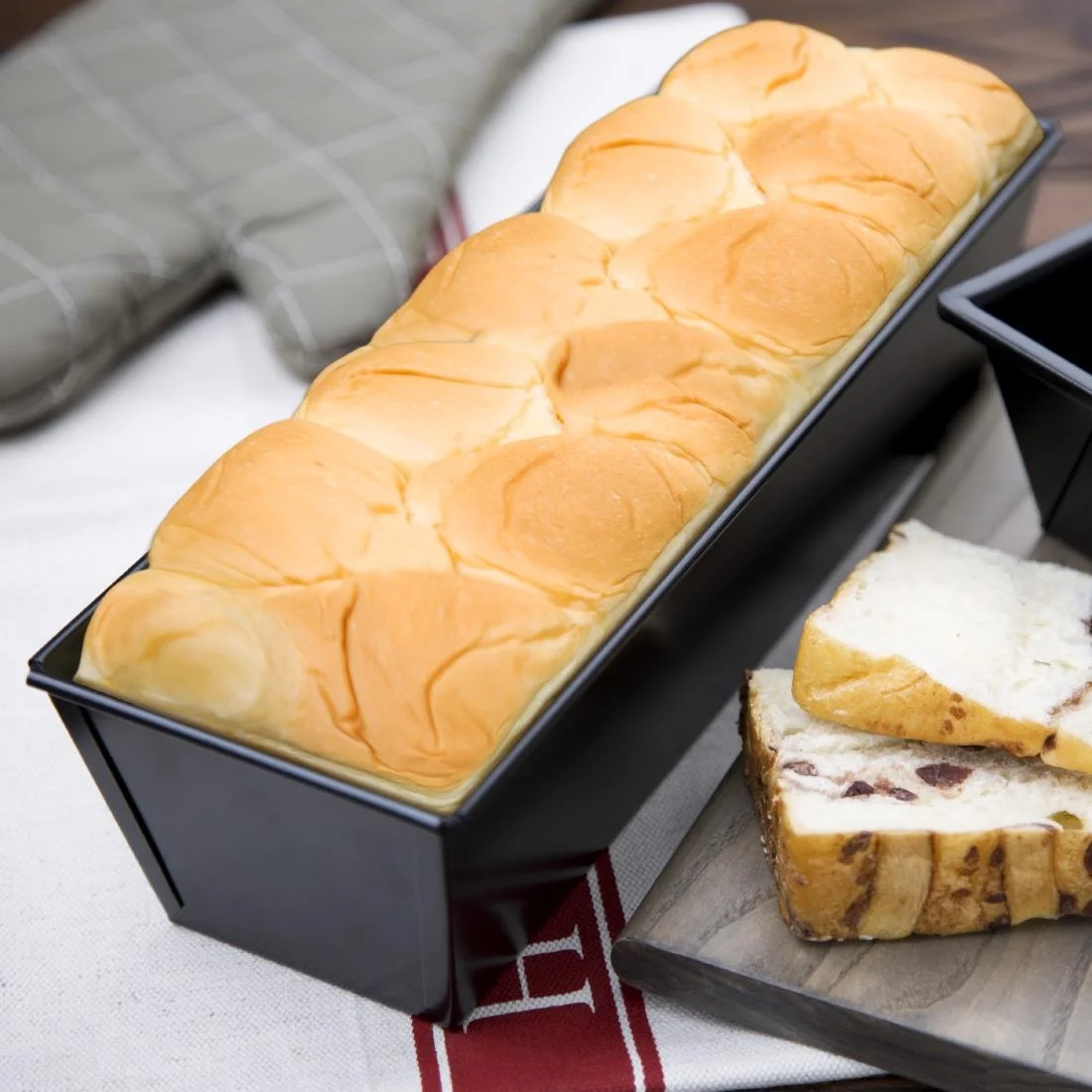 Vogue 3lb Non-Stick Loaf Tin 8x30x11cm - Image 6