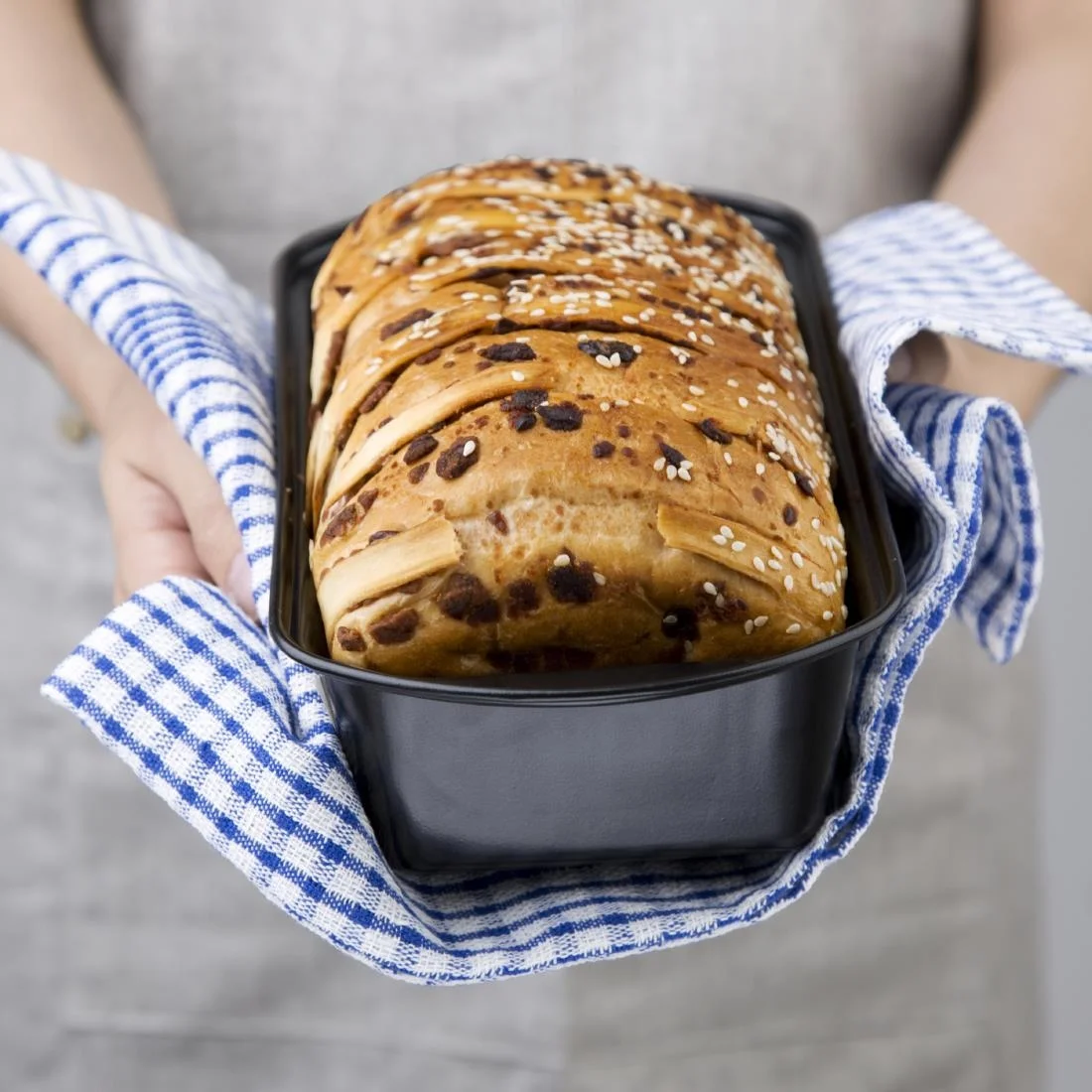 Vogue 1.5lb Non-Stick Loaf Tin 6x26x13cm - Image 7