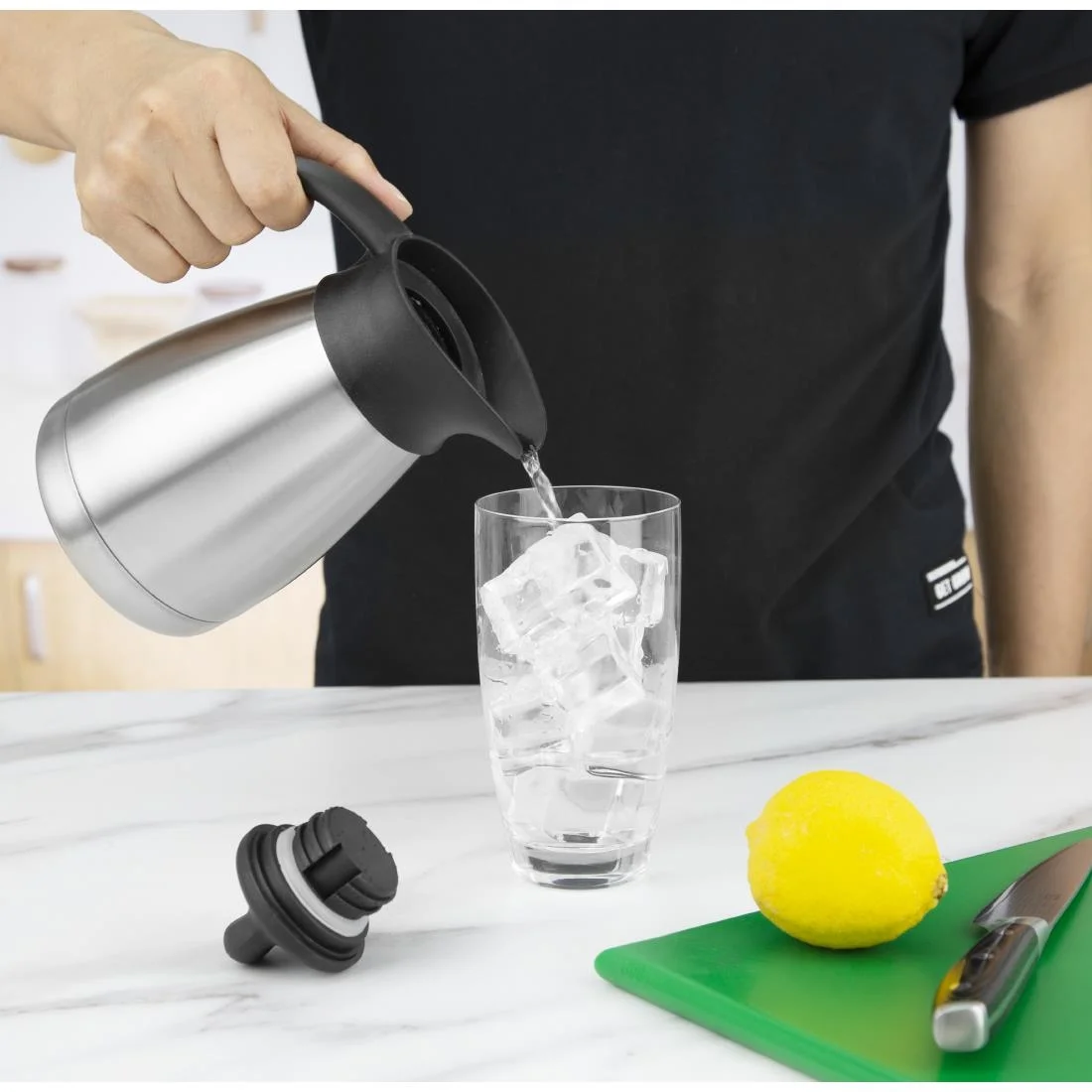 Olympia Screwtop Vacuum Jug 500ml - Image 5