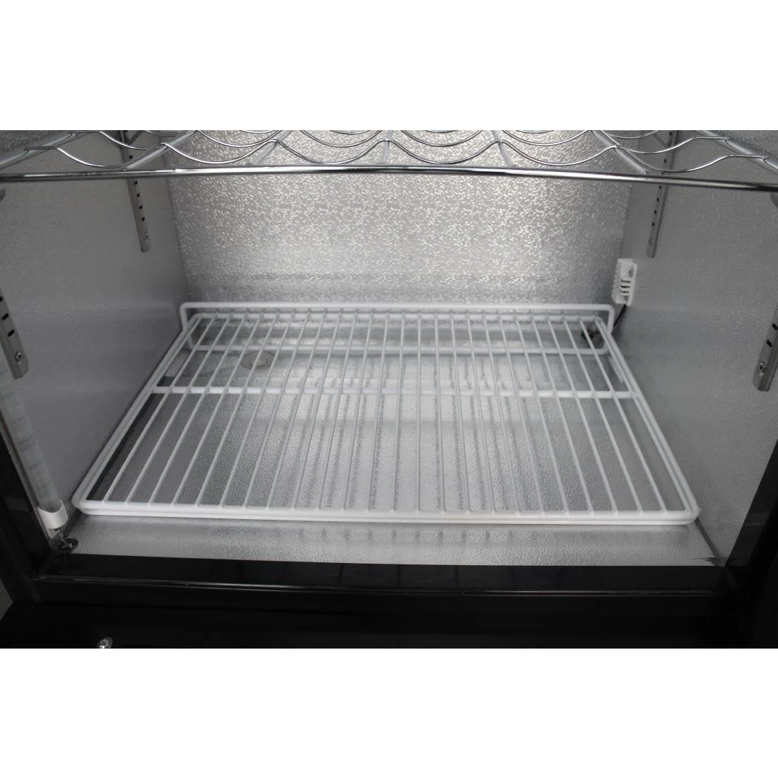 Polar Upright Back Bar Cooler with Hinged Door 307Ltr - Image 3