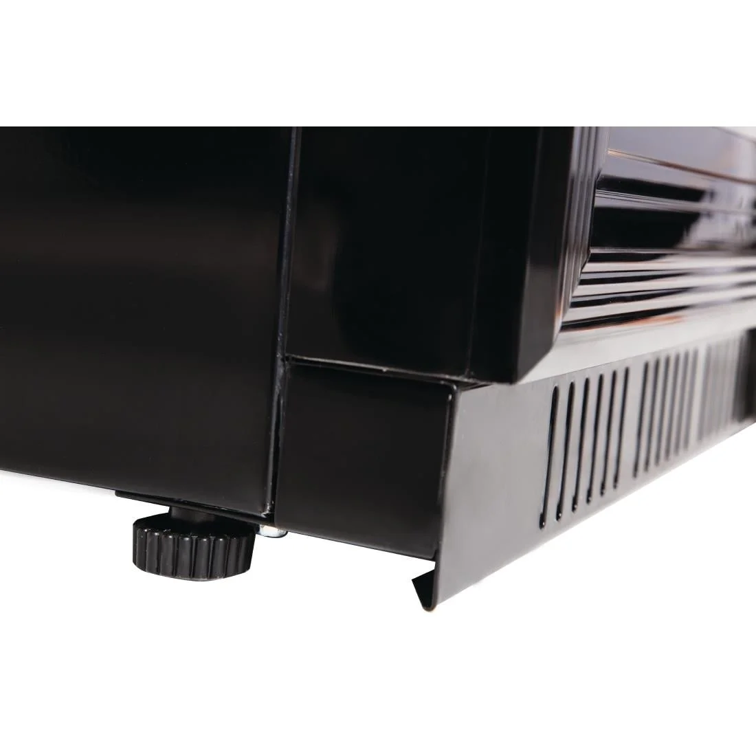 Polar G-Series 900mm Triple Solid Door Back Bar Cooler in Black 330Ltr - Image 4
