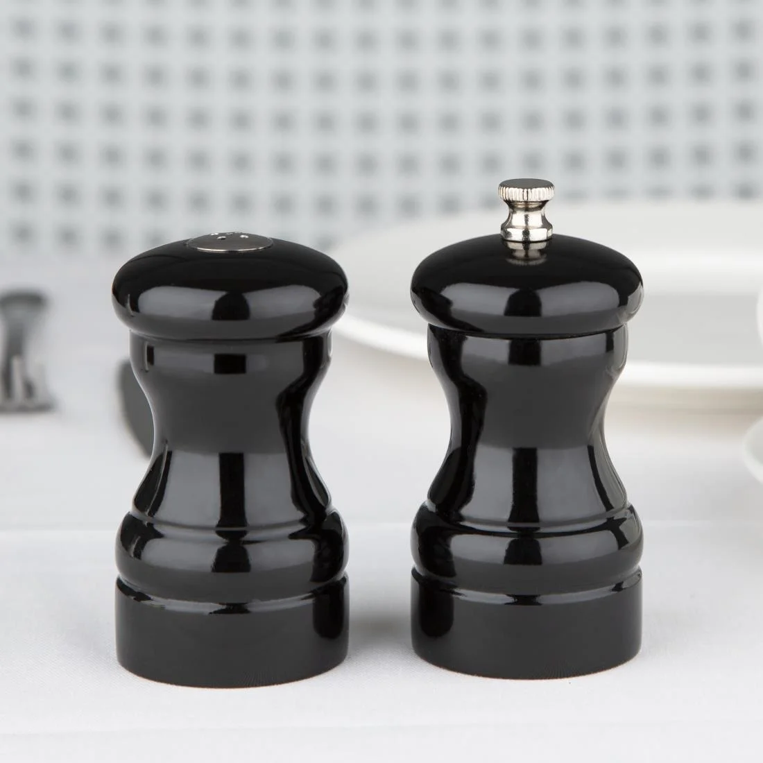 Salt and Pepper Set Black - Image 5