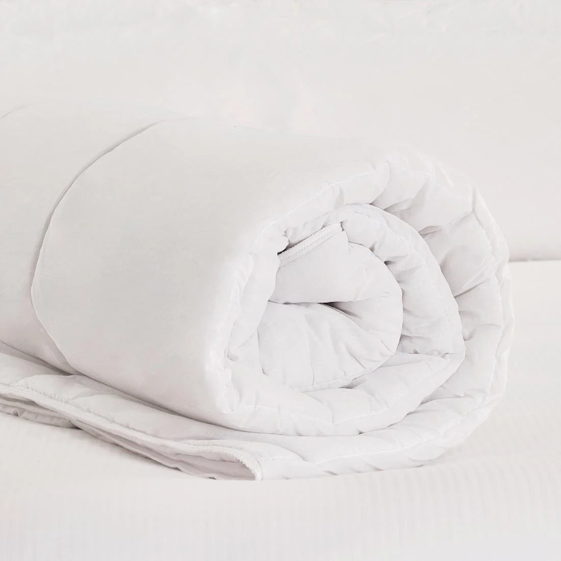 Mitre Essentials Hollo 10.5 Tog Duvet Super King