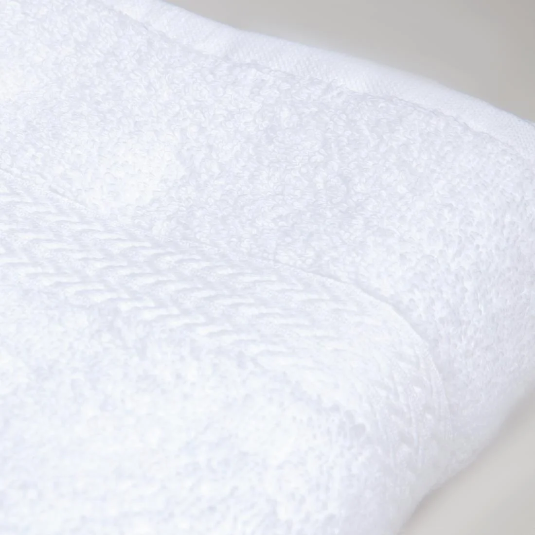 Mitre Comfort Riviera Hand Towel White - Image 6