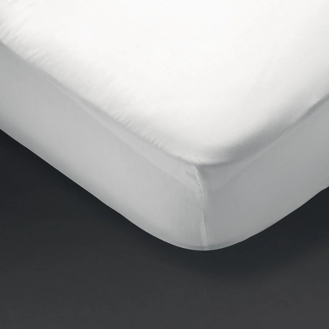 Mitre Essentials Spectrum Fitted Sheets White - Image 1