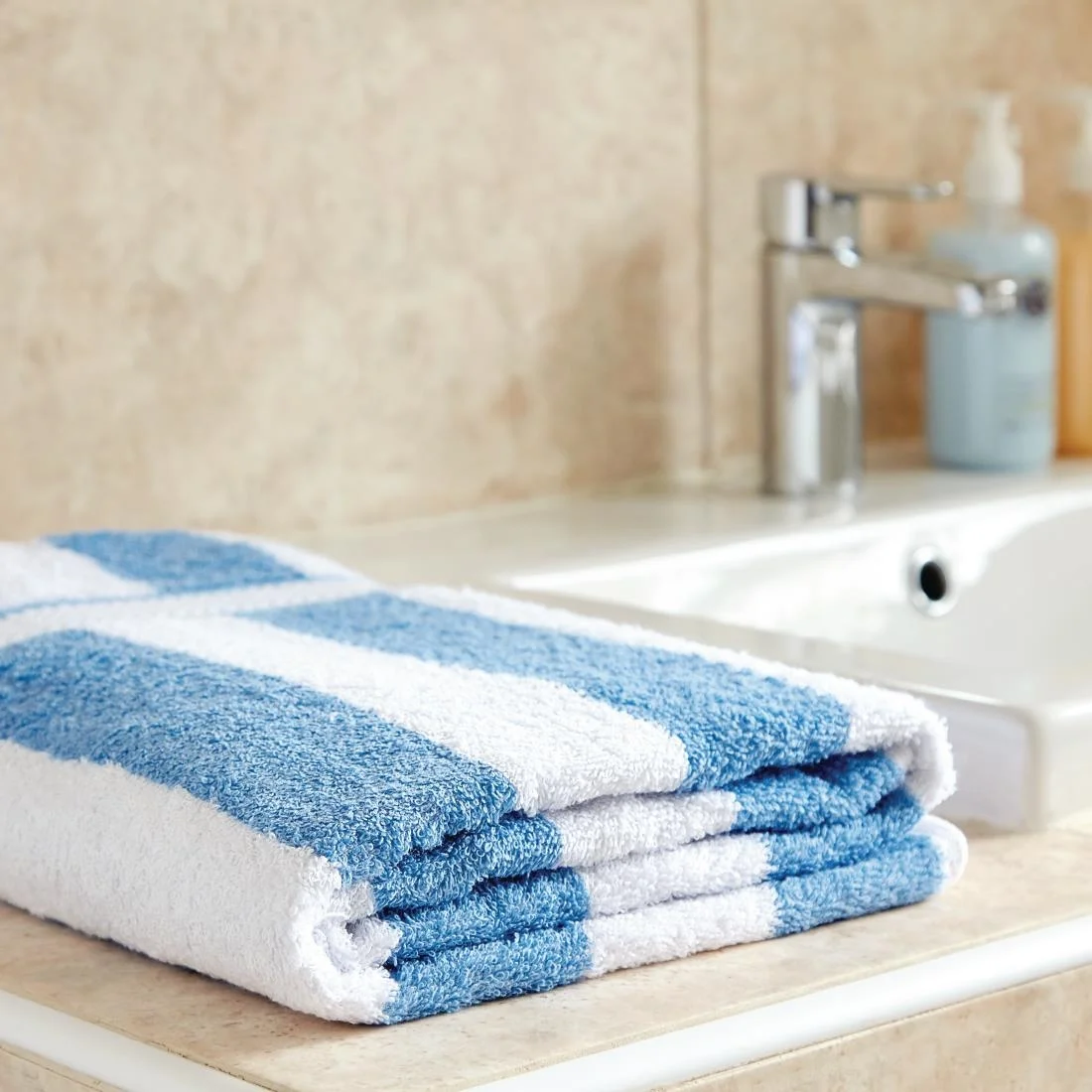 Mitre Comfort Splash Towel - Image 3