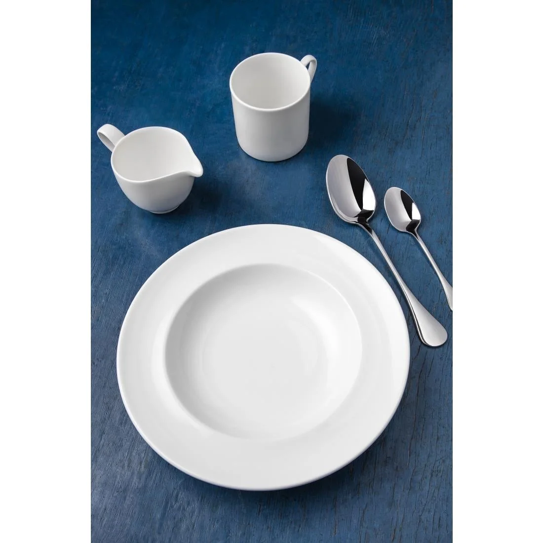 Royal Porcelain Classic White Soup Plates 235mm - Image 7
