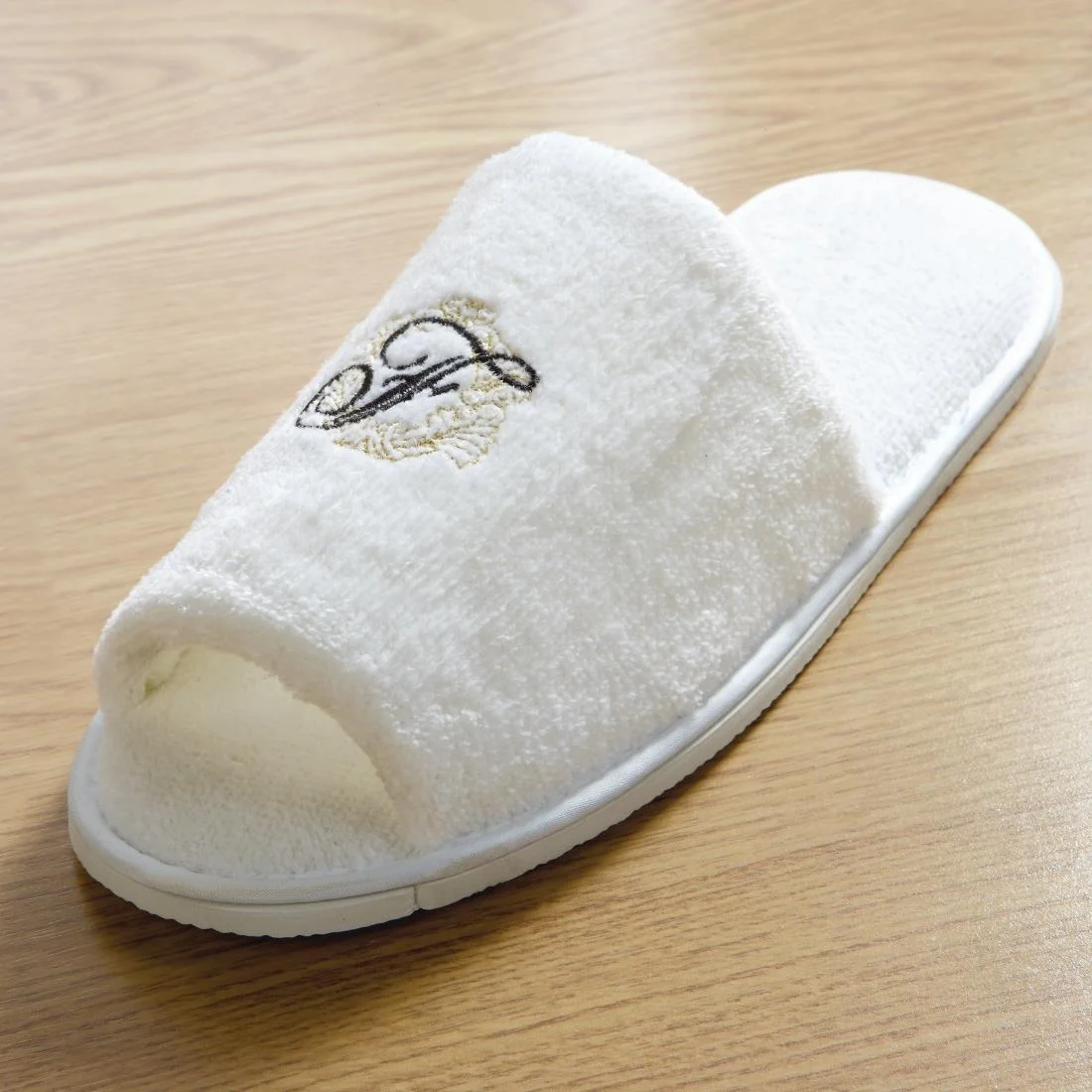 Mitre Luxury Curzon Bathrobe and Slipper Set Large - Image 3