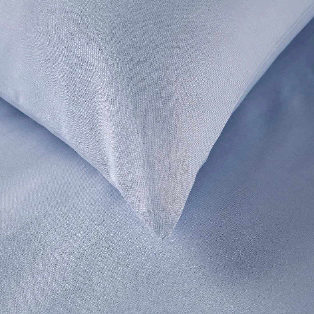 Mitre Essentials Spectrum Housewife Pillowcase Blue - Image 2