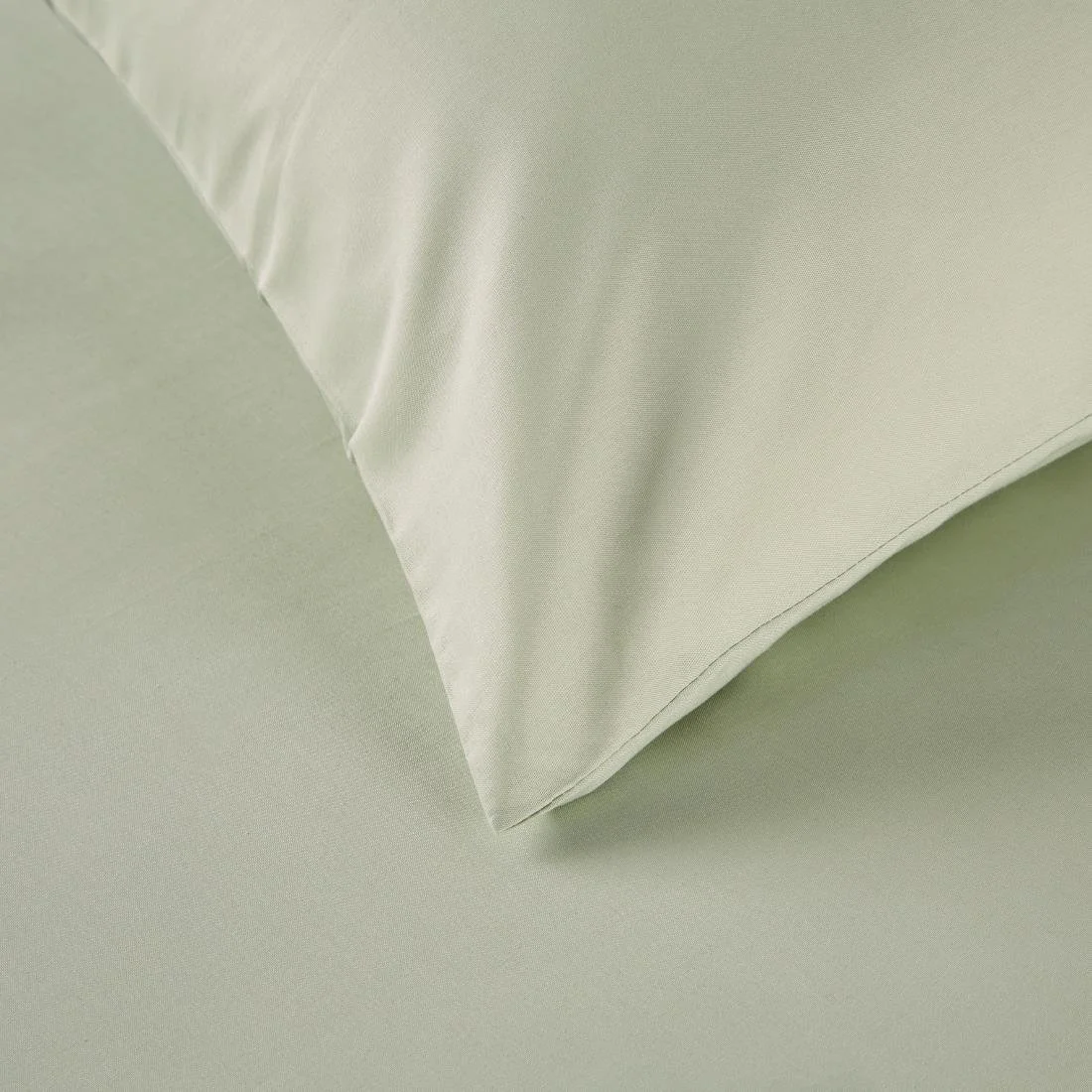 Mitre Essentials Spectrum Housewife Pillowcase Green - Image 2