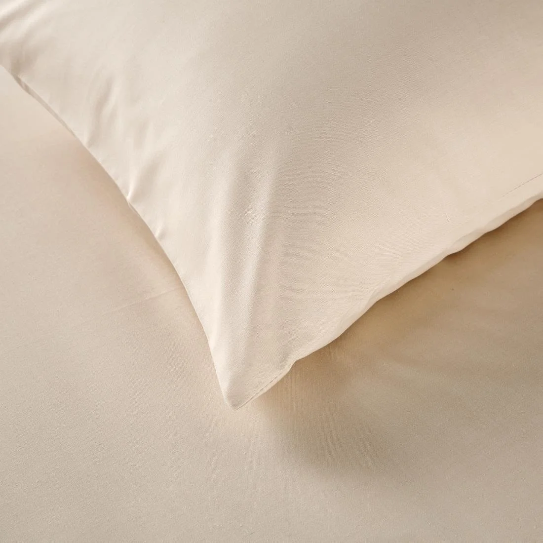 Mitre Essentials Spectrum Housewife Pillowcase Ivory - Image 2