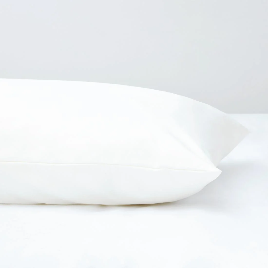 Mitre Essentials Temir Housewife Pillowcase Ivory (2 Pack) - Image 4