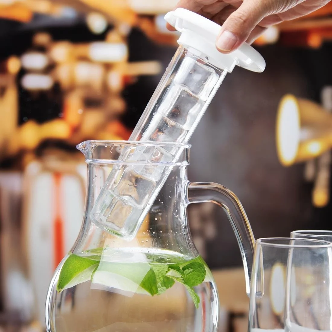 Olympia Kristallon Jug With Cooling Tube Polycarbonate Plain 1600ml - Image 6