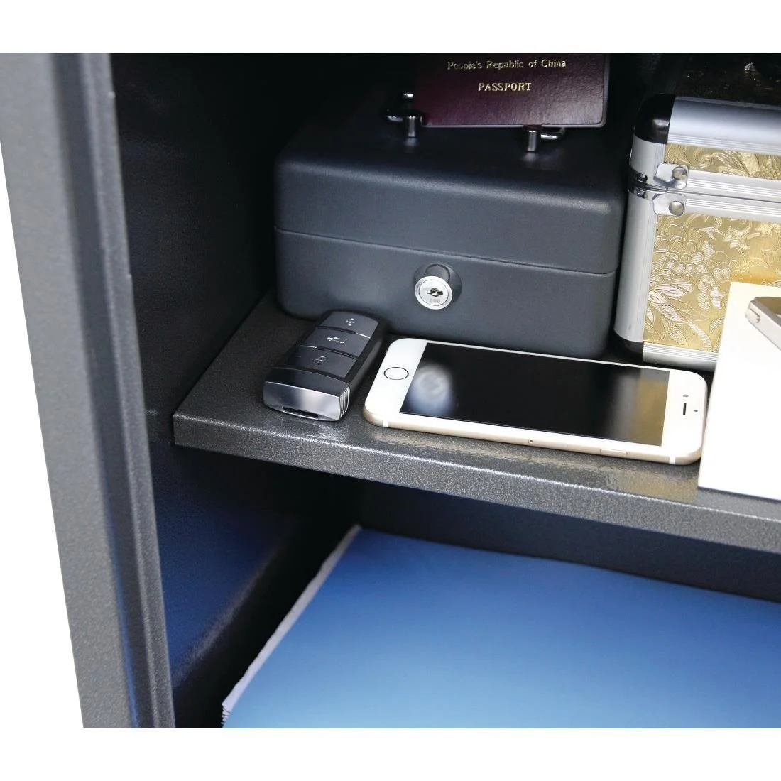 Phoenix Vela Security Safe 17Ltr - Image 3