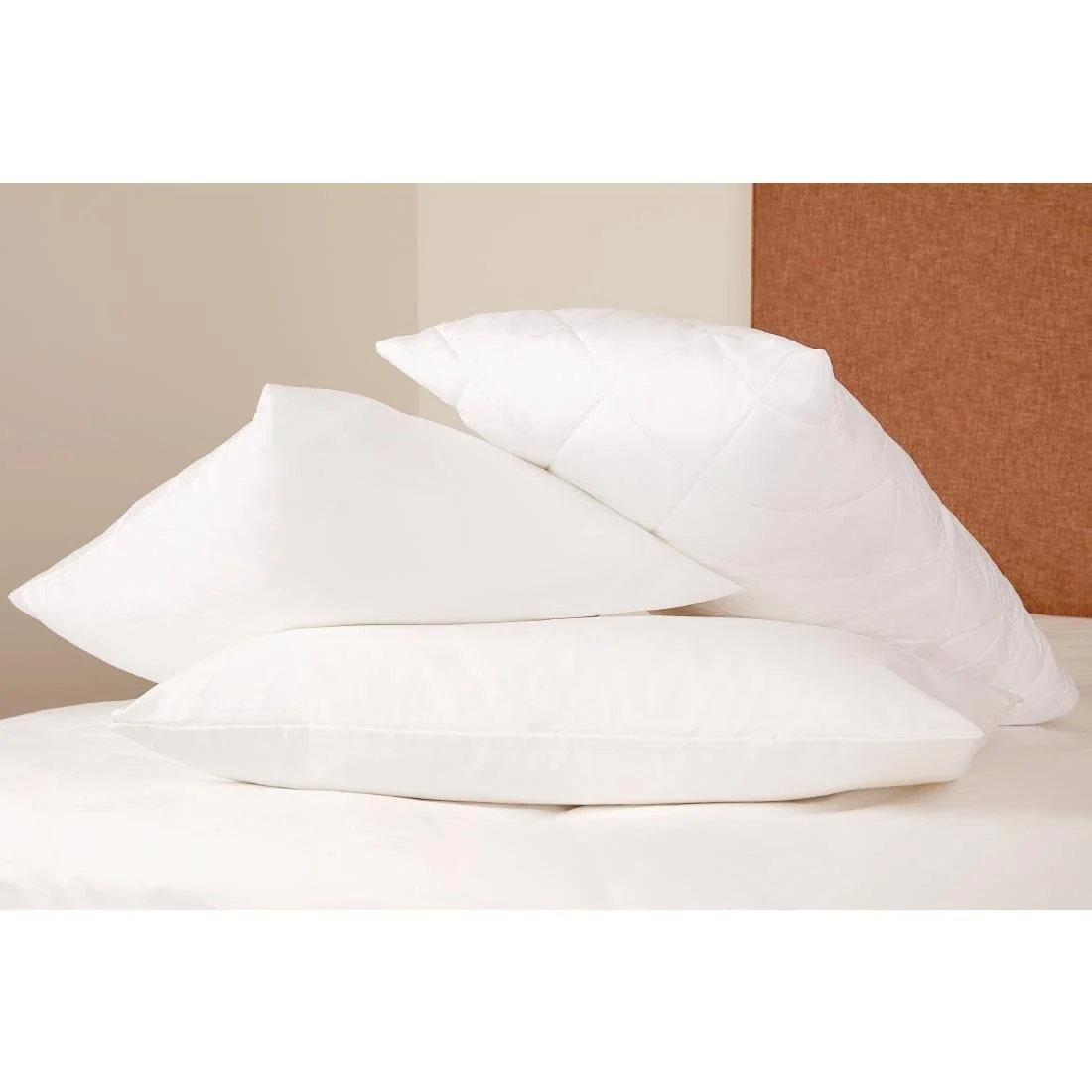 Comfort Polyzip Pillow Protector Non-Quilted - Image 1
