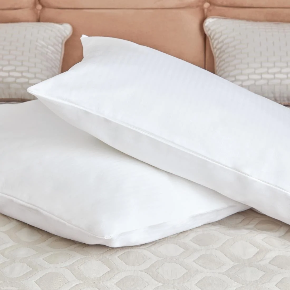 Luxury Pillowshield Zipped Pillow Protector - Image 1