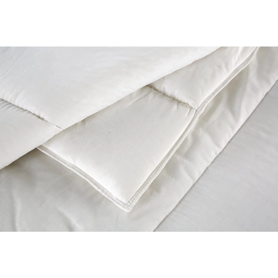 Mitre Eco Hollowfibre 10.5 Tog Duvet - Image 2