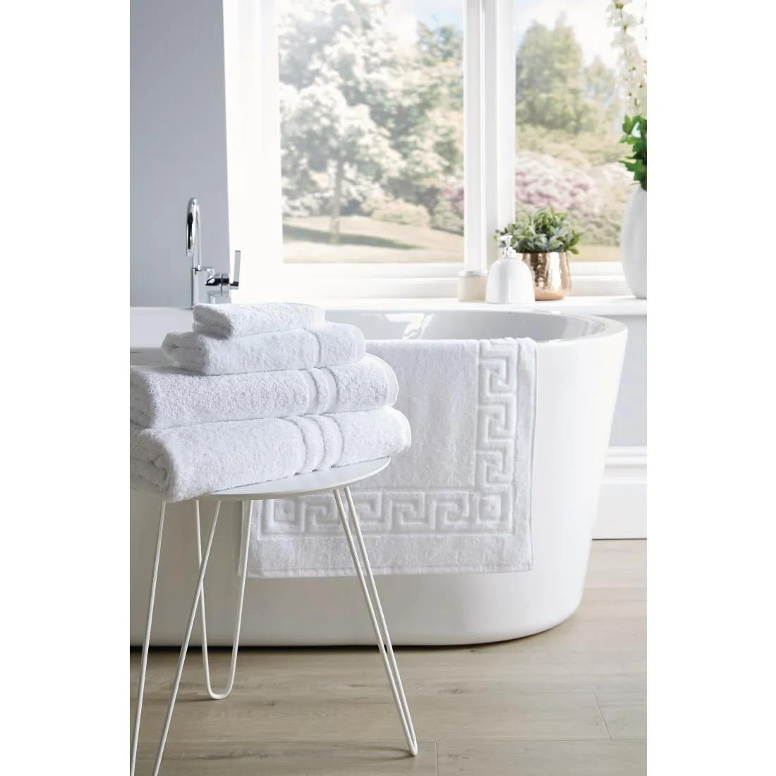 Eco Towel - White Bath Sheet - Image 2
