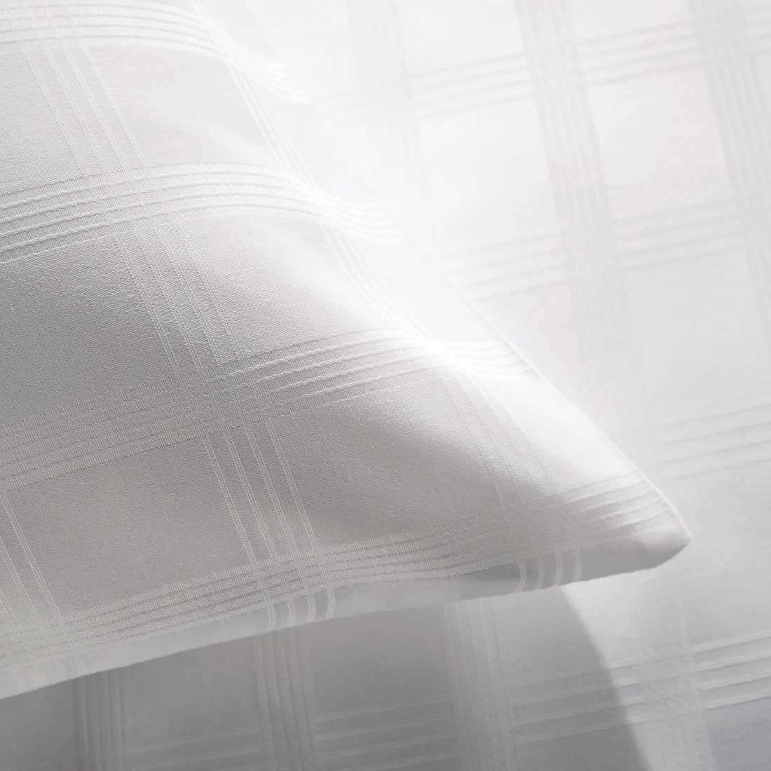 Comfort Vercelli Checked Pillowcase White