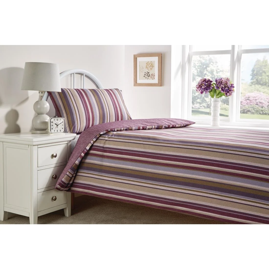 Mitre Essentials Fiorella Duvet Cover Aubergine Single - Image 2