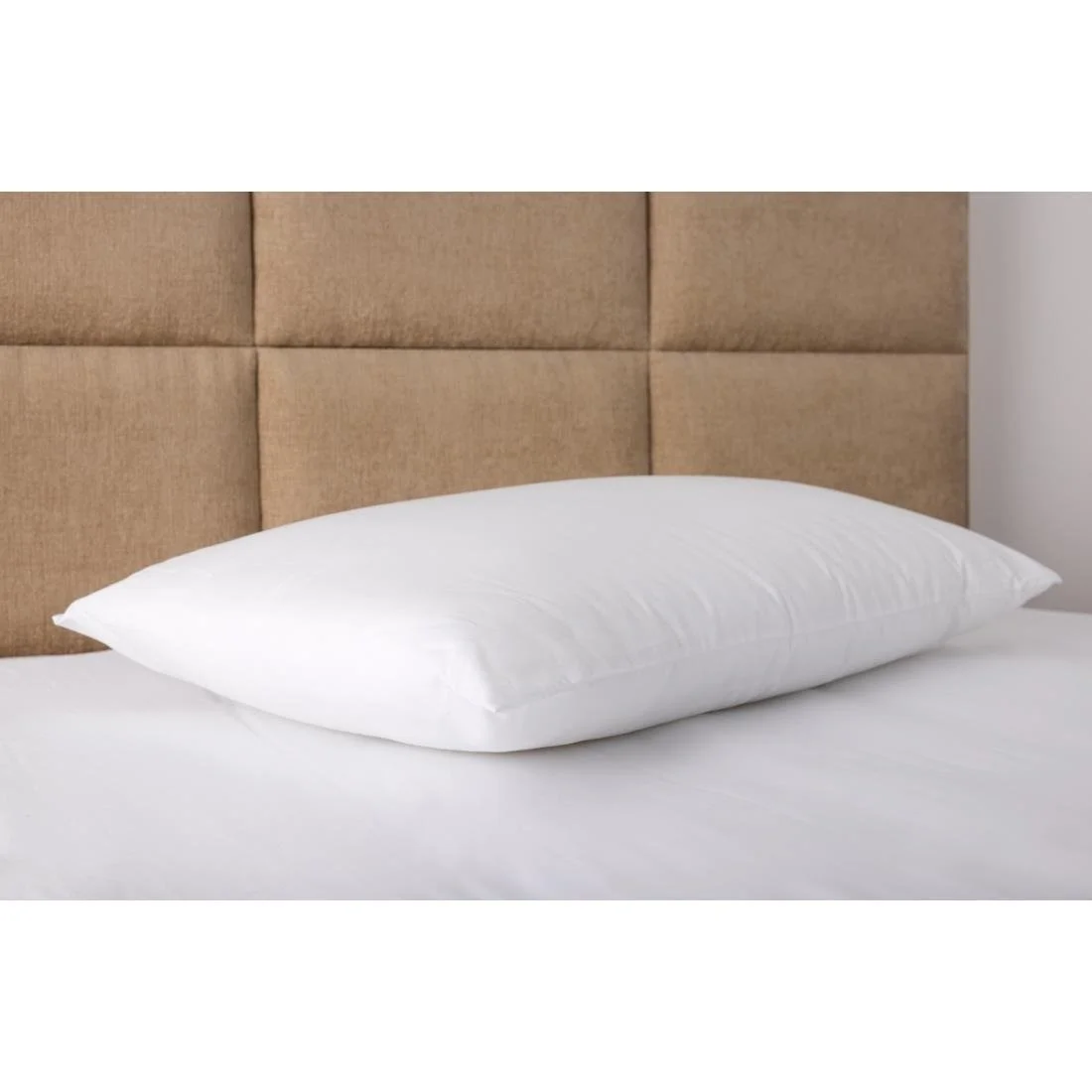 Mitre Essentials Hollo Pillow - Image 14