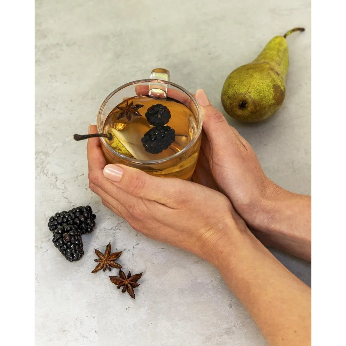 Simply Winter Warmer Spiced Pear Syrup 1Ltr - Image 2