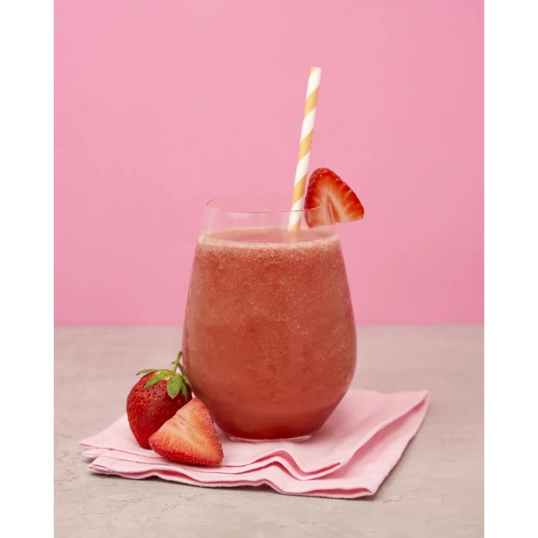 Simply Strawberry Smoothie Mix 1Ltr - Image 4