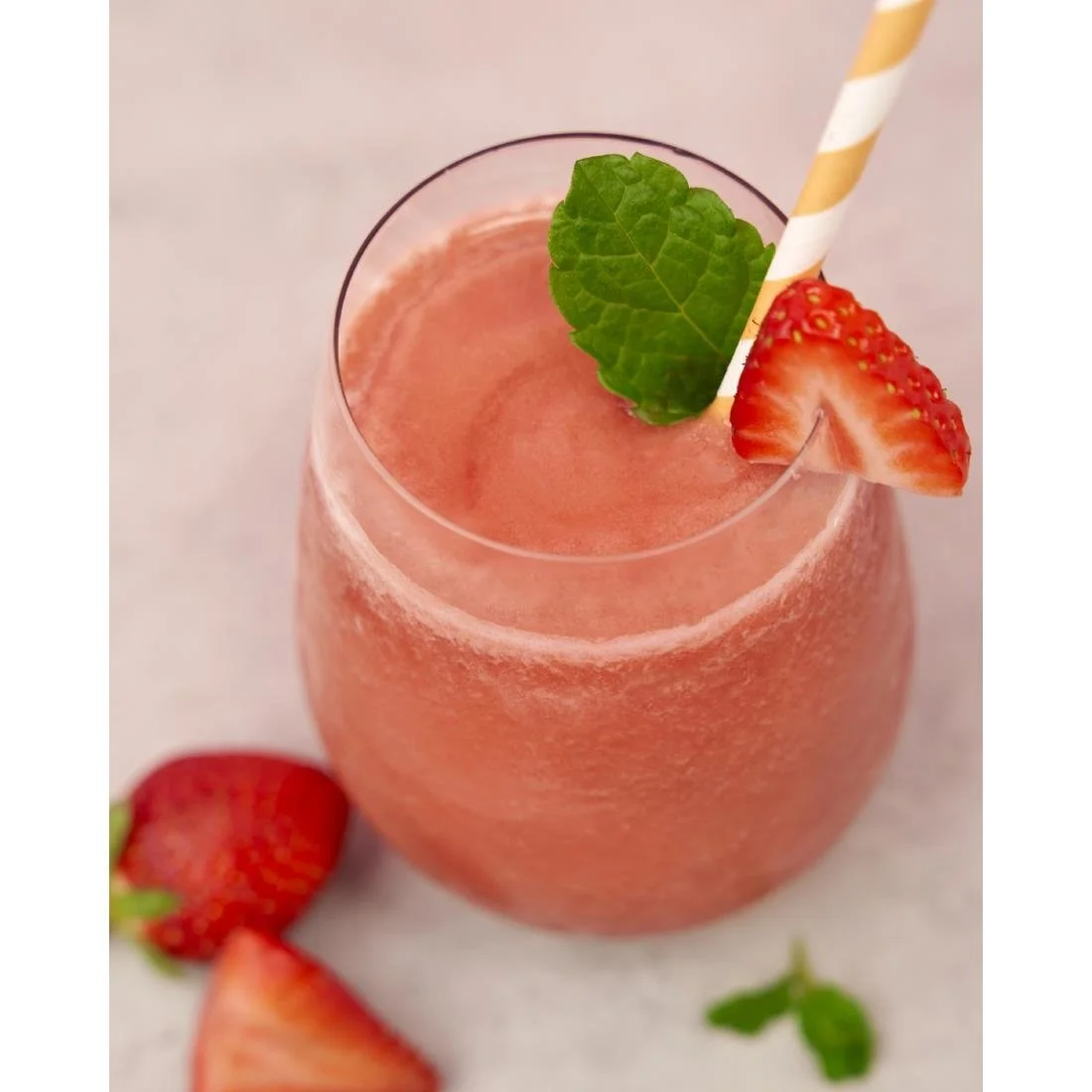 Simply Strawberry Smoothie Mix 1Ltr - Image 6