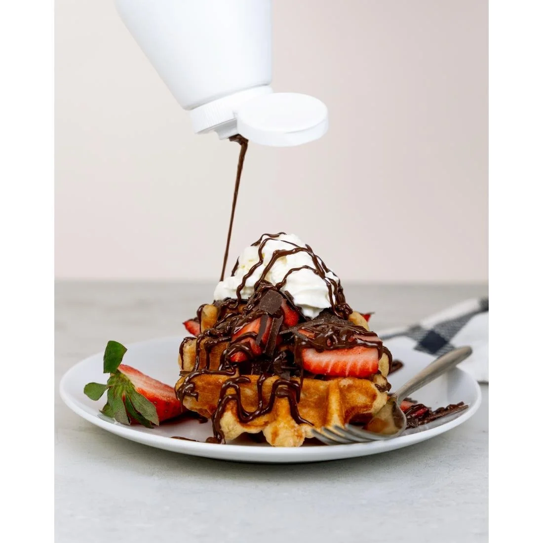 Simply Luxury Milk Chocolate Topping Sauce 1kg - Image 8