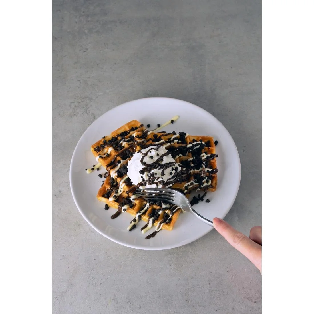 Simply Luxury White Chocolate Topping Sauce 1kg - Image 2