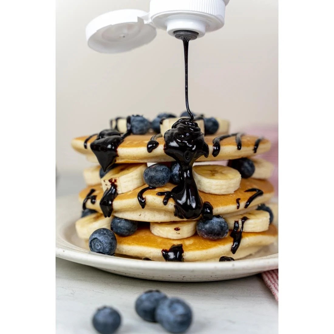 Simply Dark Chocolate Topping Sauce 1kg - Image 6